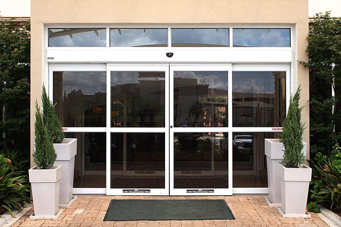 Automatic Slide Doors Omaha A, Stanley Automatic Sliding Glass Doors